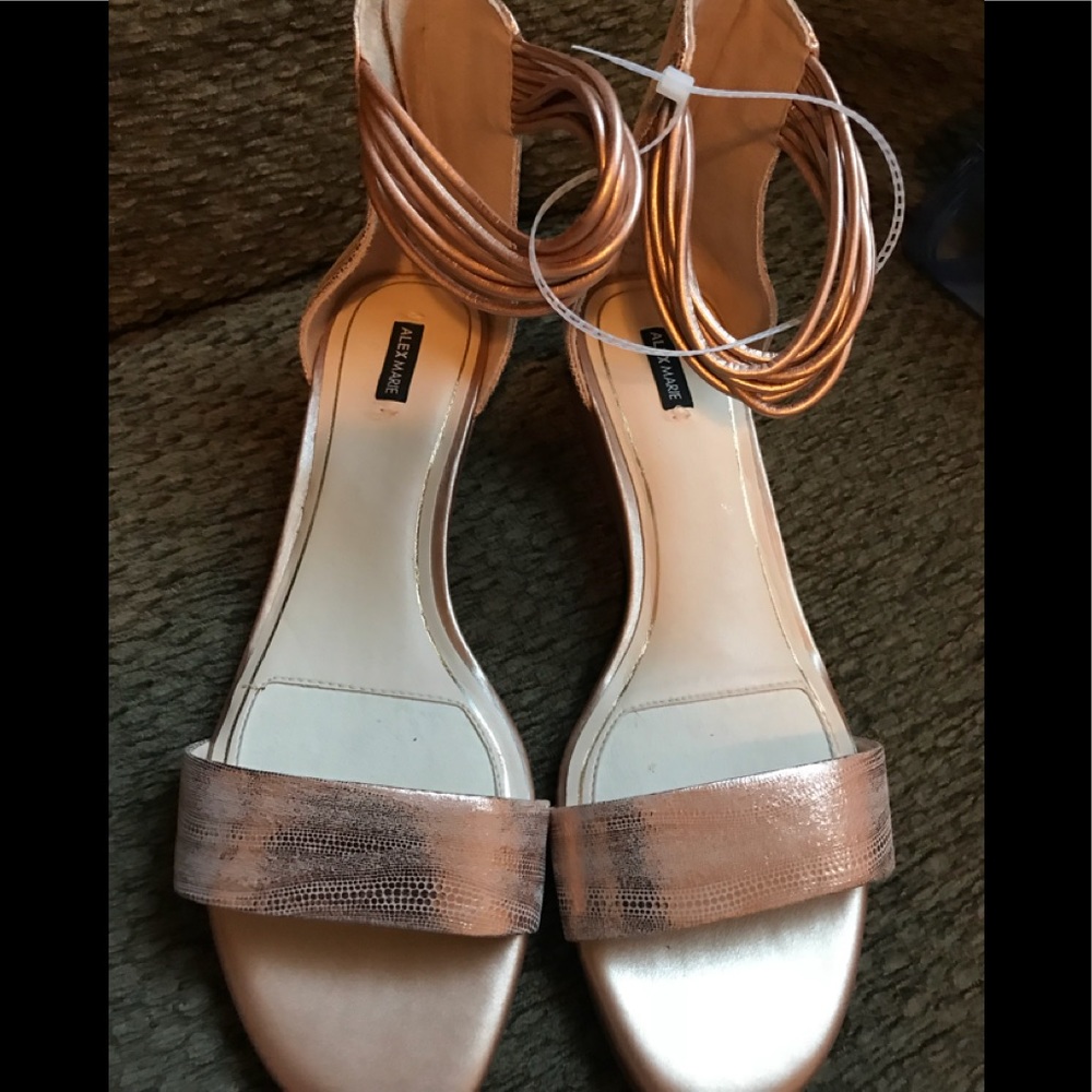 Alex Marie Rose gold size 10 sandals